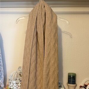 Laundry By Shelli Segal Tan Knit Accessory